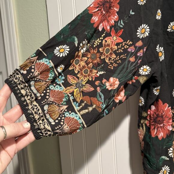 Natural Life Maribel Floral Mushroom Top Size XL - Picture 3 of 7